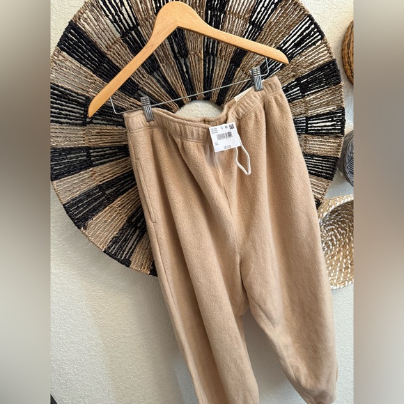 American Eagle Super High Rise NWT - Picture 2 of 5